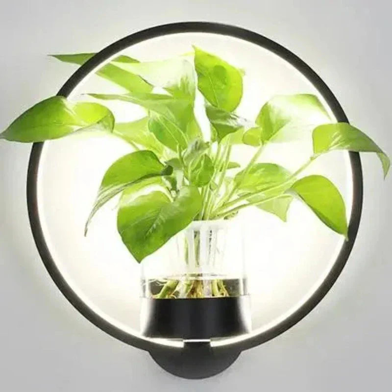 Wandlicht mit Stil & integriertem Pflanzgefäß