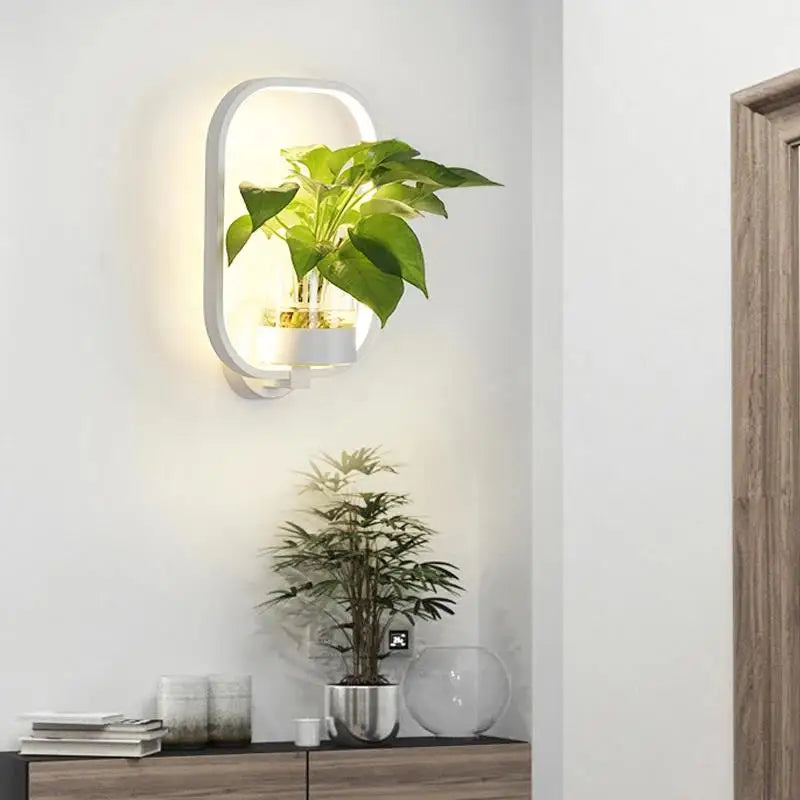 Wandlicht mit Stil & integriertem Pflanzgefäß