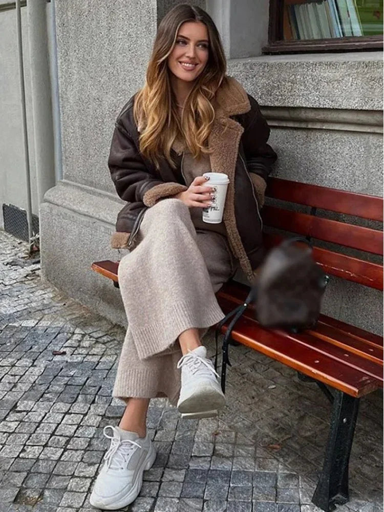 Harmira™ | Women's Brown Fleece-Lined Zip-Front Leather Jacket – Lapel Collar Winter Jacket for Stylish Warmth 