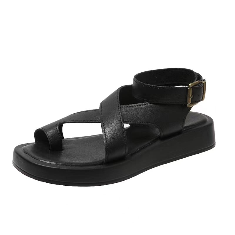 Clarissa™ | Flat strappy sandals with adjustable buckle