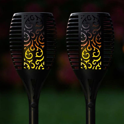 SolarFlame™ | Every evening outdoors becomes a magical adventure, full of light and warmth