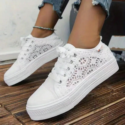 Vera™ | Women's Lace-Up Platform Sneakers