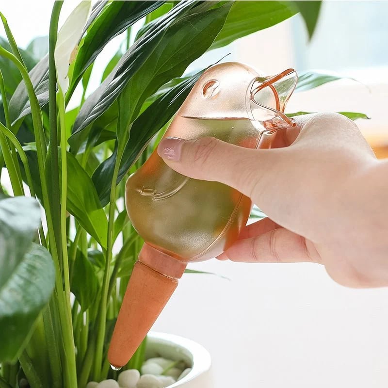 FloraNest™ | Automatic flower waterer in birdhouse design