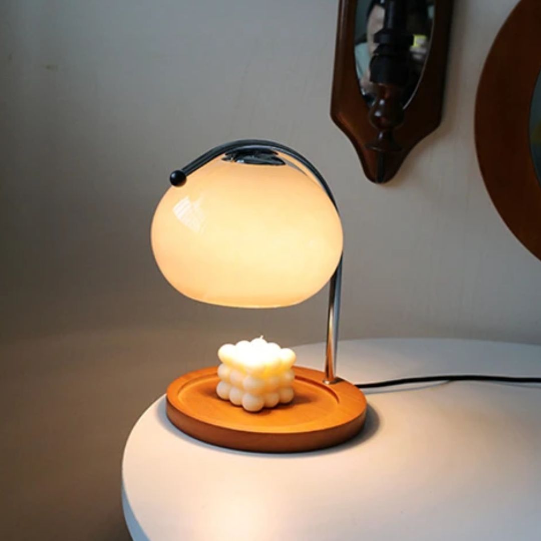 Vintage Glas-Tischlampe mit elegantem Retro-Design