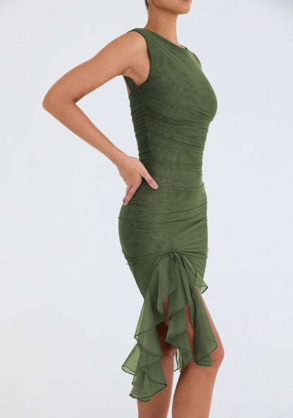 ChicEssence™ | Chic dress by Simplicity