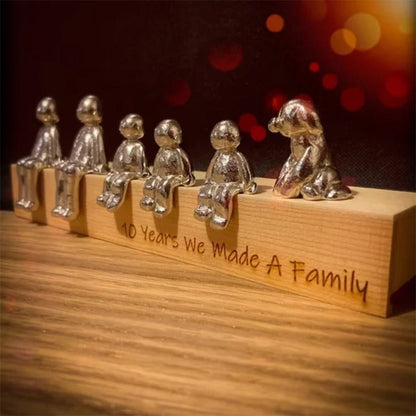 Eternal Bonds™ | Sculpture of eternal family relationships