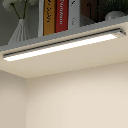 LumaSense - Dunkle Bereiche schnell mit intelligentem bewegungsaktiviertem Licht beleuchten