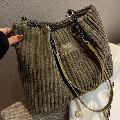 Yara™ | Sophisticated bag made of ribbed velour fabric