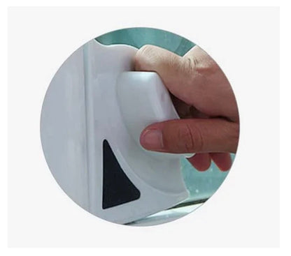 MagicClean™ – Magnetic Glass Cleaner