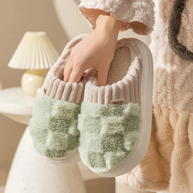 SnugStep™ | Slippers with a cozy sole