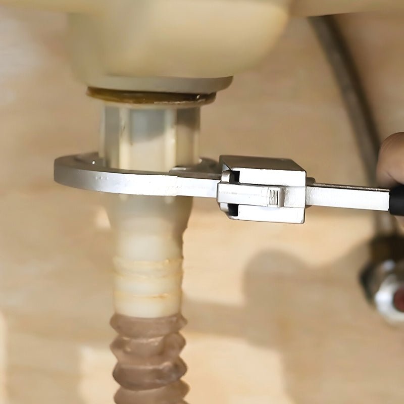 PlumbEase™ | The perfect plumbing wrench for DIYers