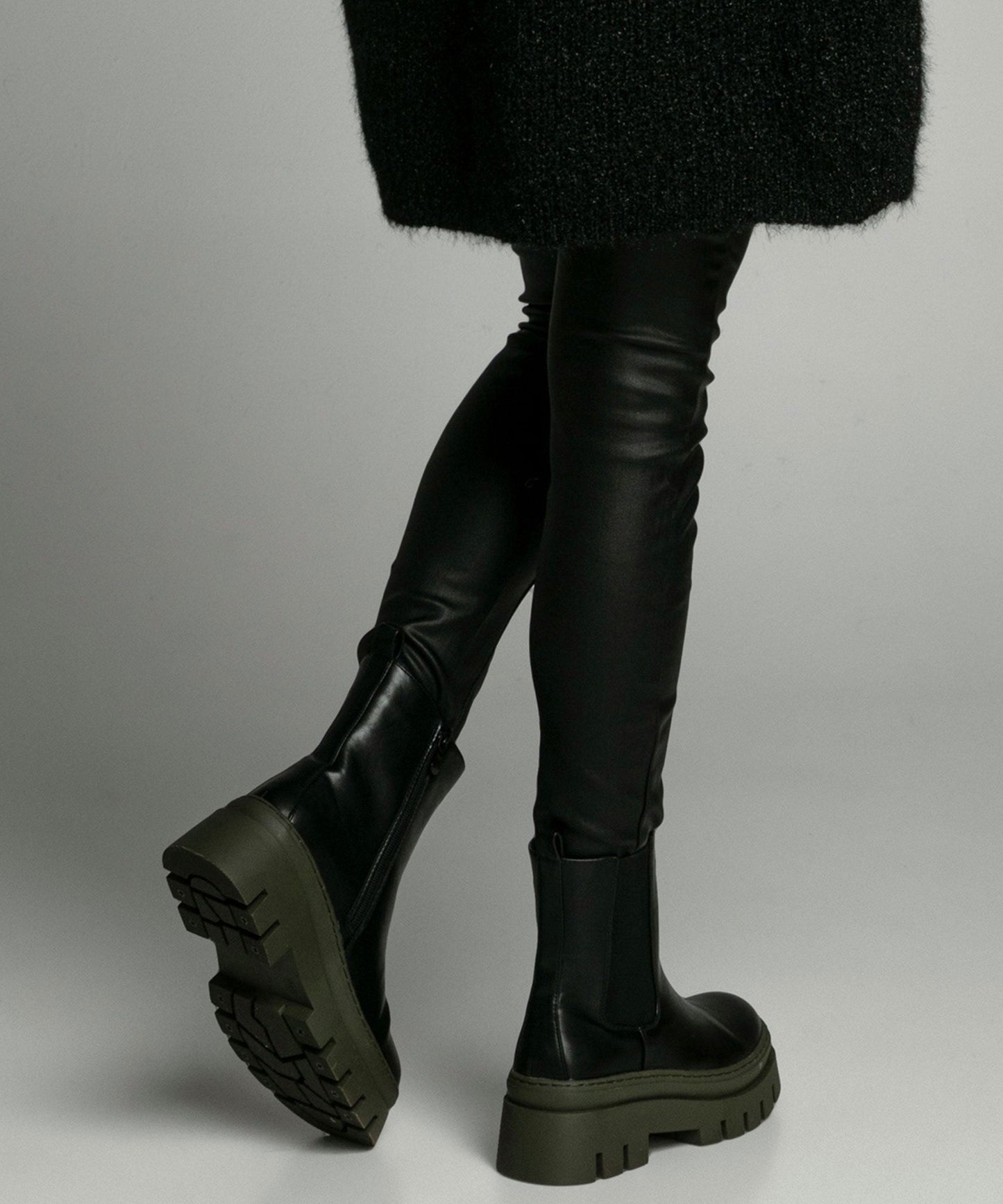 Quinett™ | Nora Short Khaki Boots