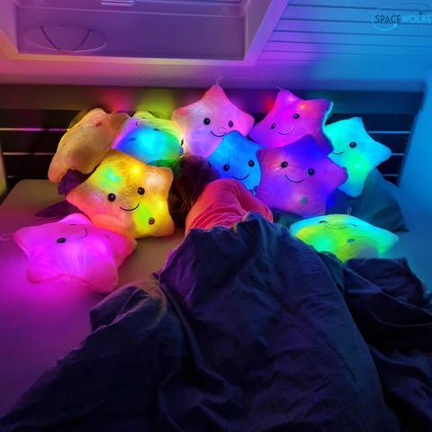 SleepyGlow™ | Cuddly pillow, headrest and nightlight in one