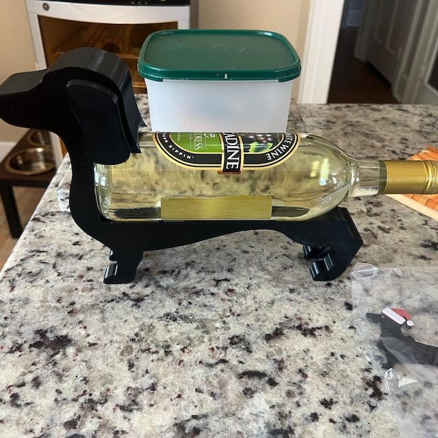 VinoDackel™ | Dachshund wine bottle holder for stylish storage